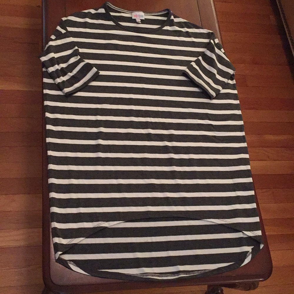 Lularoe Irma gray and white striped xxs